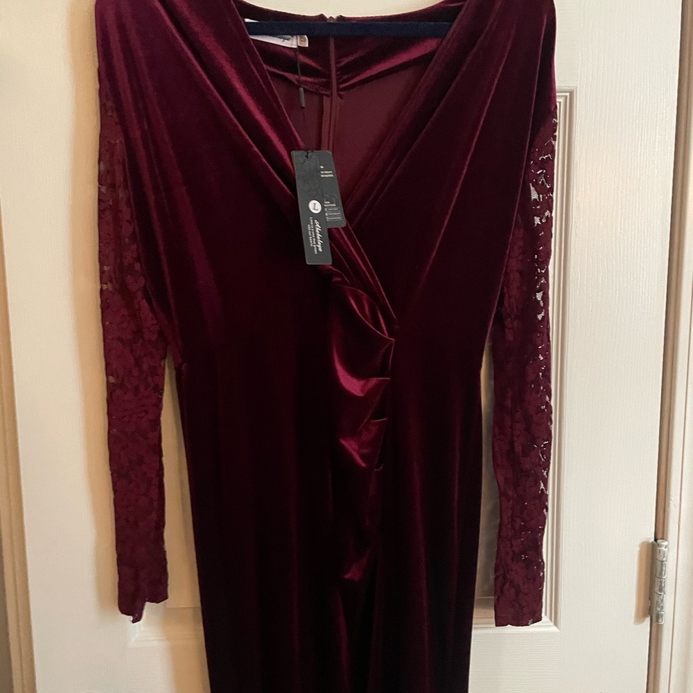 Elegant Burgundy Velvet Dress